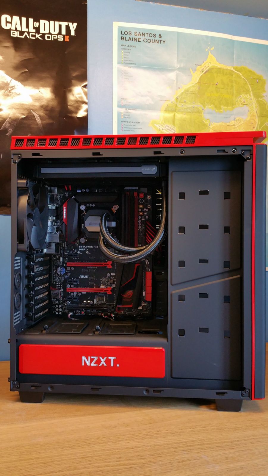 Black/Red NZXT H440 i7-4790k Build