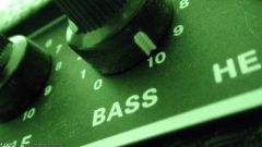 2012 10 29.speaker.bass.knob.infrared.closeup