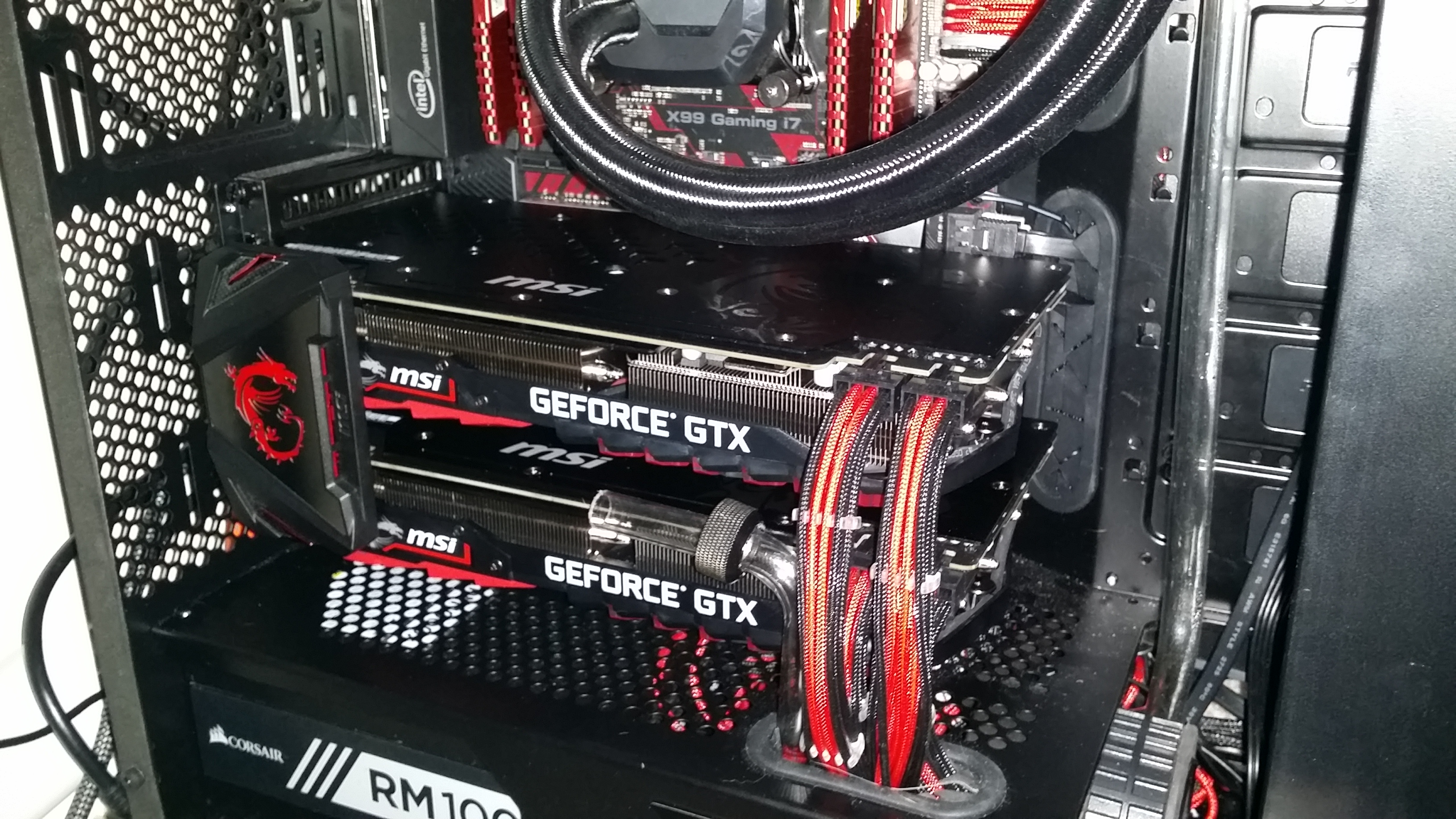 Блоки видеокарт. GTX 1080ti в корпусе. 1080 Ti к блоку питания. Корпус под видеокарту для видеокарты NV 750 ti. Корпус для двух видеокарт 3090.