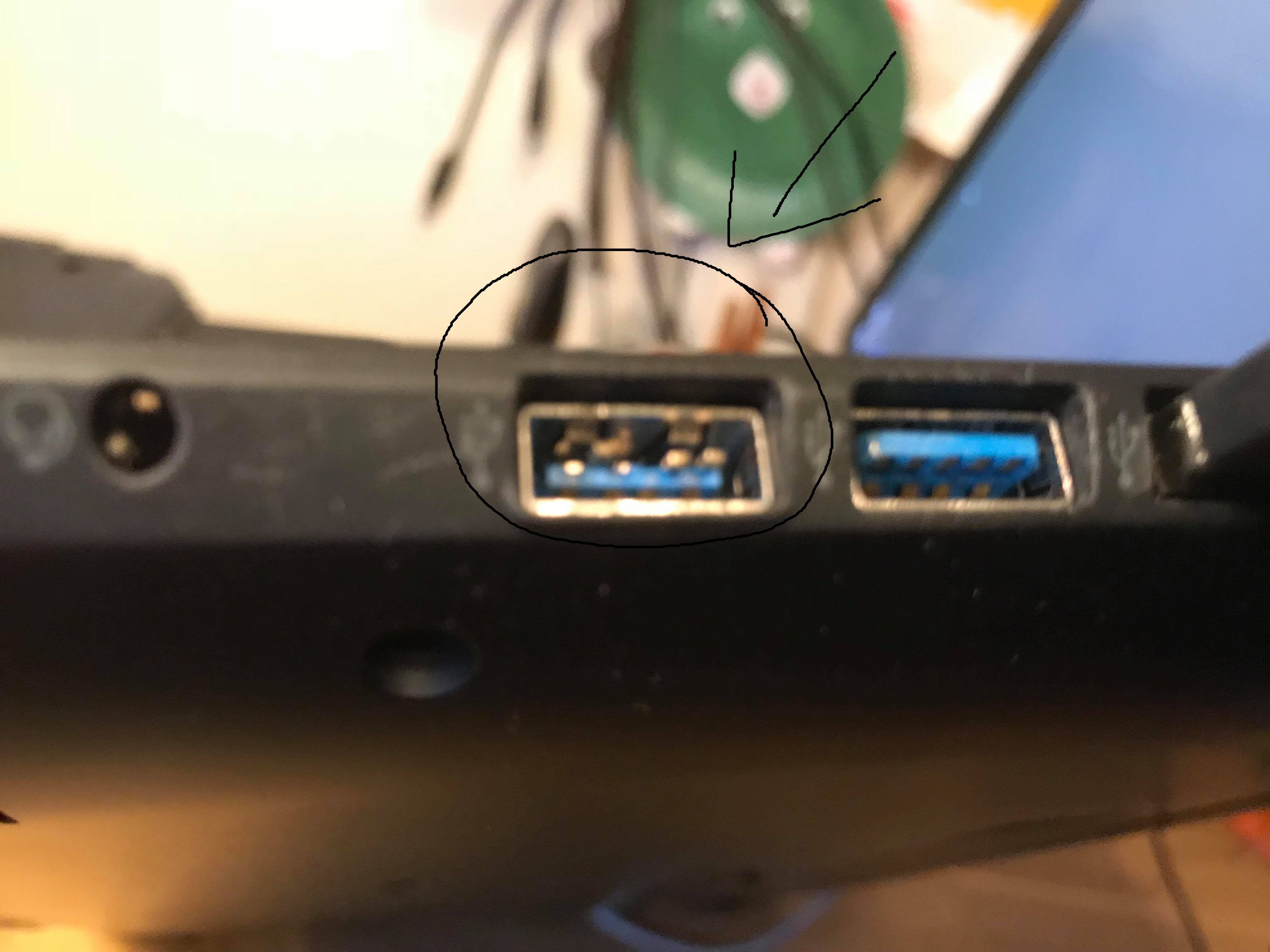 Broken USB - Peripherals - Linus Tech Tips