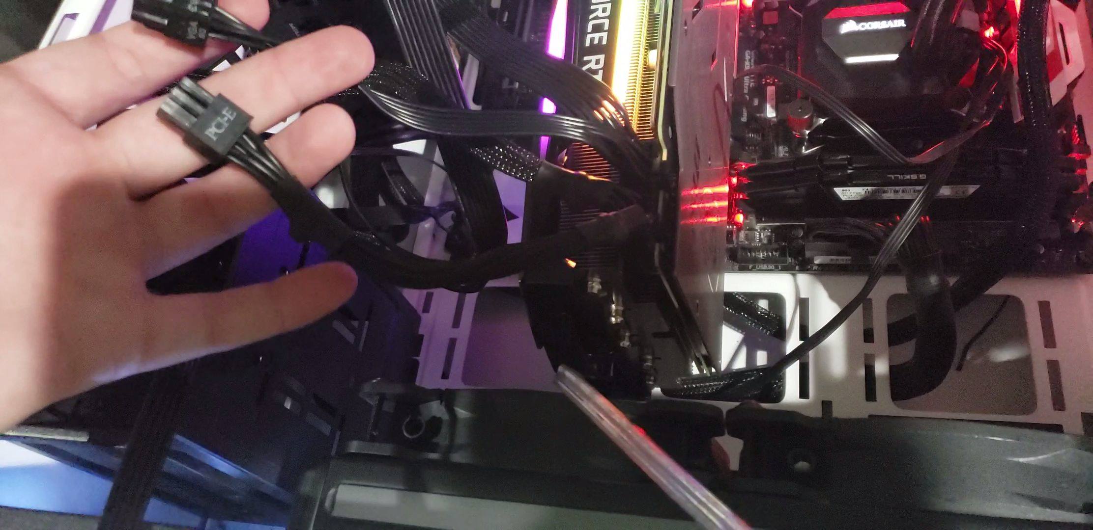 My new Rtx 2070 super has 2x8 pin connectors? - Cards Linus Tech