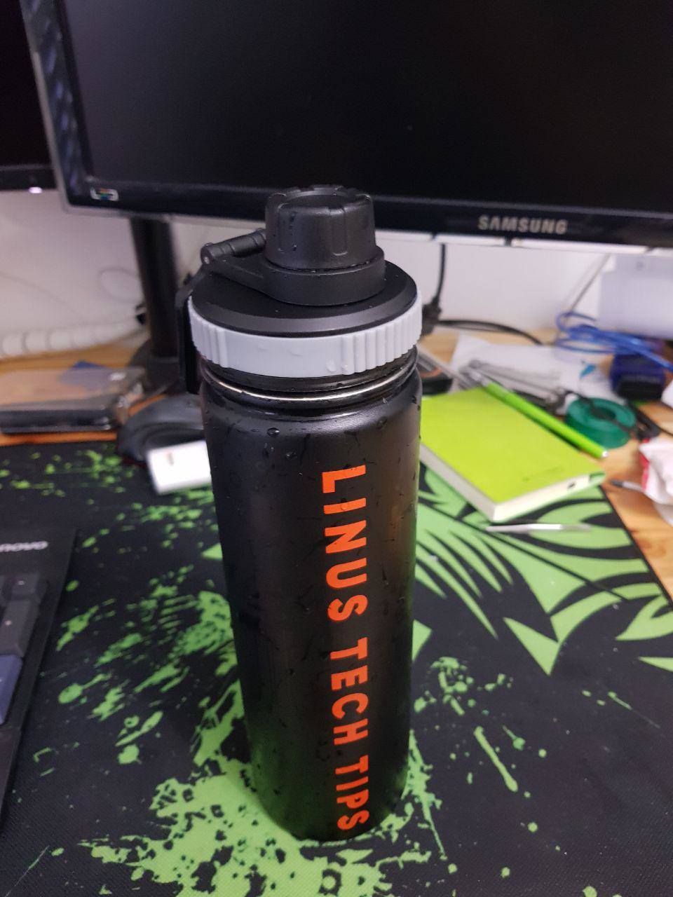 Anyone else's water bottle leak from the lid? : r/LinusTechTips