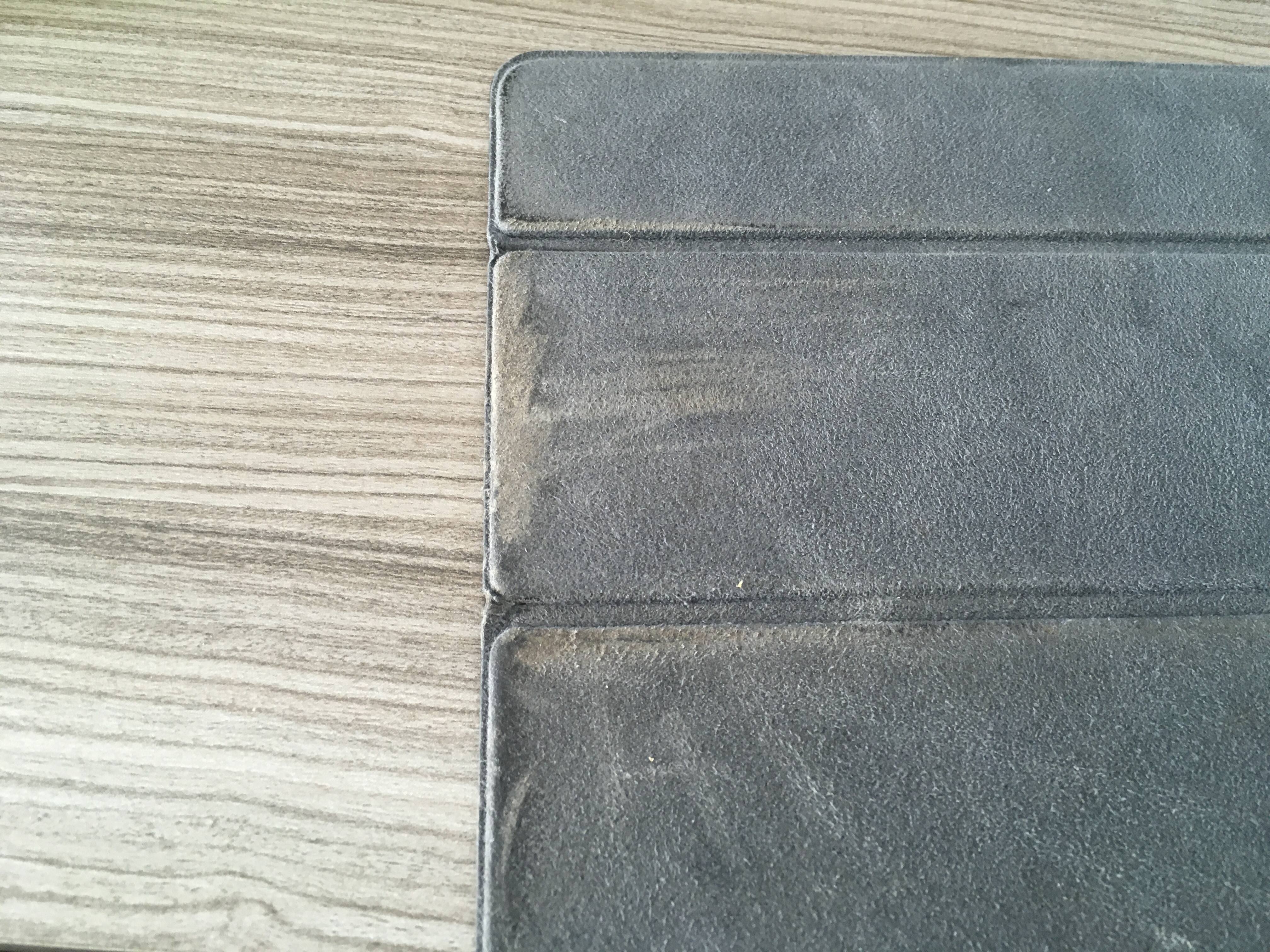 How To Clean An iPad Smart Cover