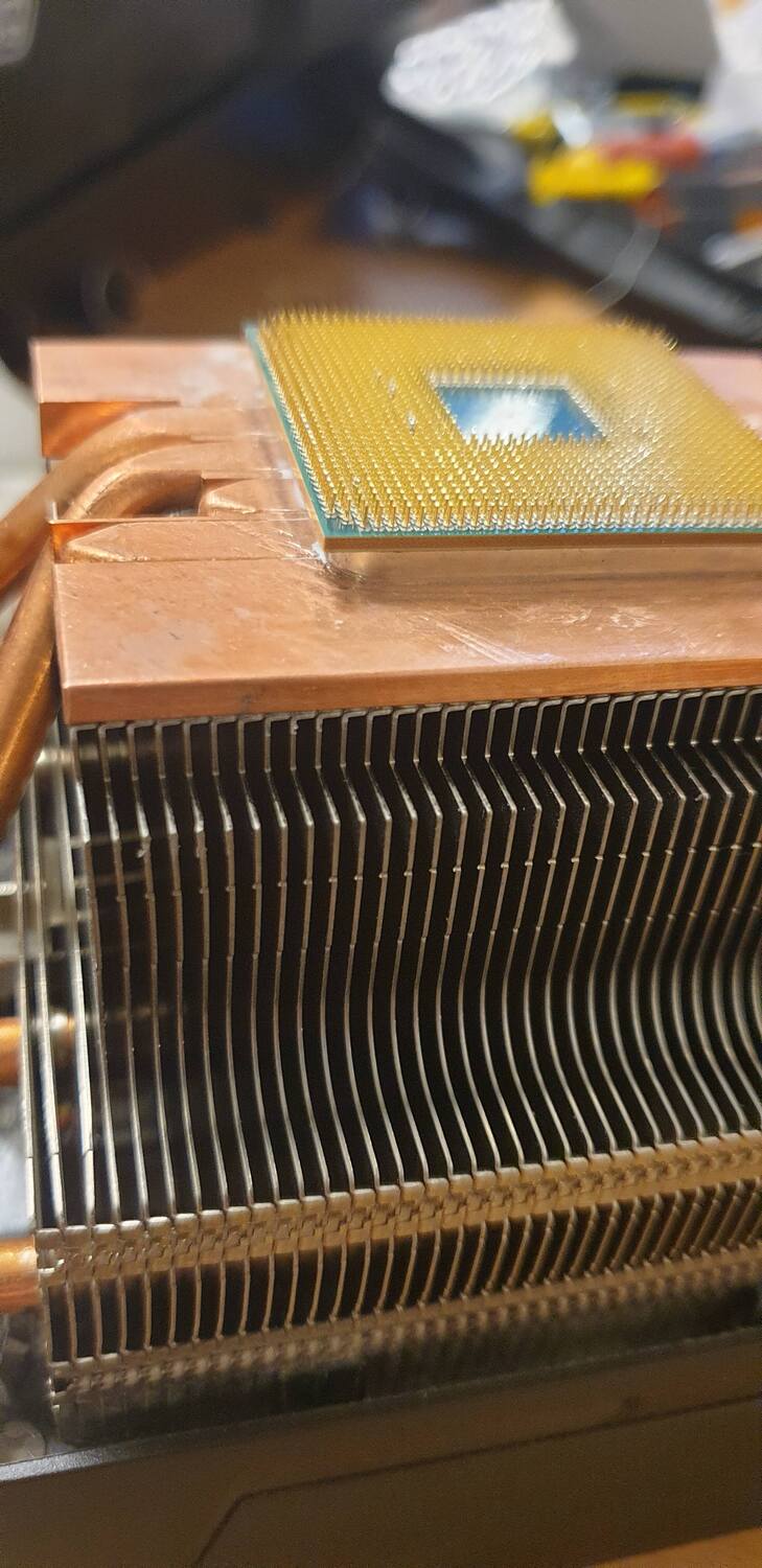 AMD Ryzen 3700x stuck on heatsink CPUs, Motherboards, and Memory