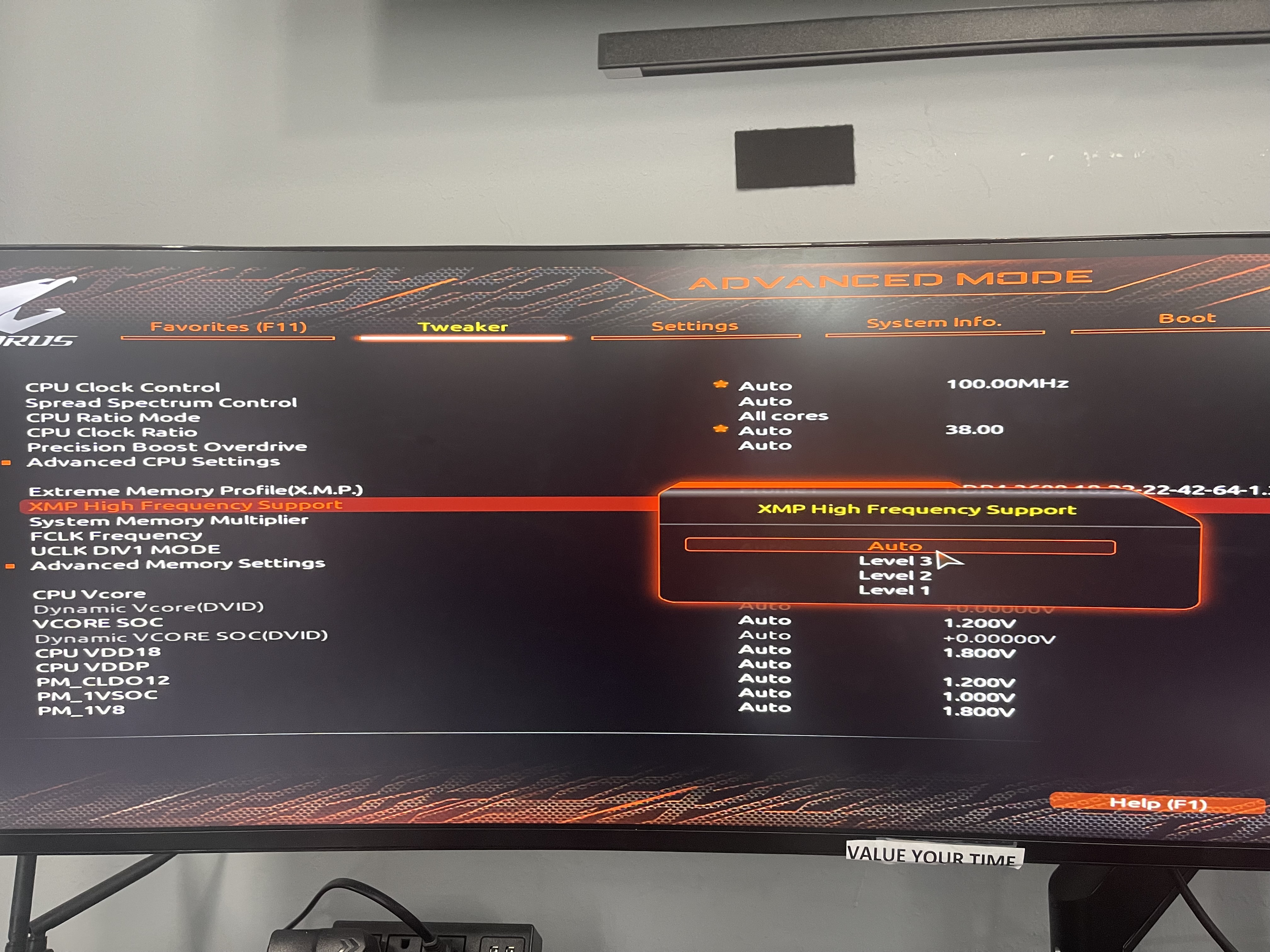 Extremely drastic Ryzen temp spikes - CPUs, Motherboards, and Memory -  Linus Tech Tips