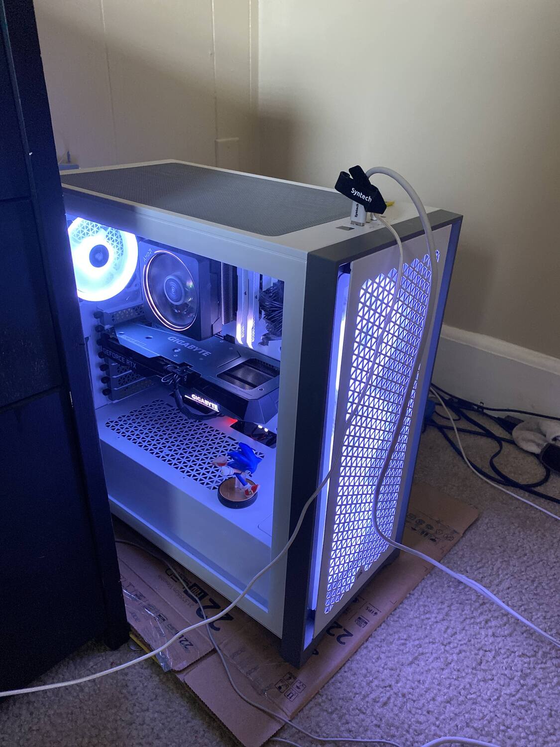 Corsair 4000D Airflow Build Log with Pics (from A First Time PC Builder!) -  Build Logs - Linus Tech Tips
