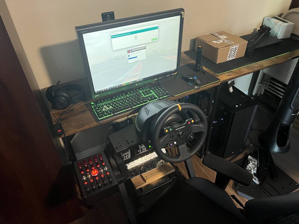 Can somebody help me with my Logitech Driving Force GT? - Peripherals -  Linus Tech Tips