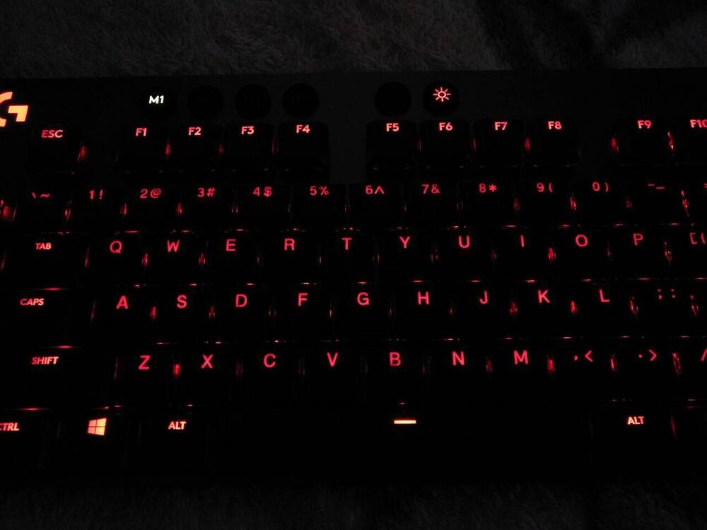 Apex 7 tkl: can i buy LEDs somewhere or fix it because the on under the B  is broken en only displays red and green? : r/steelseries