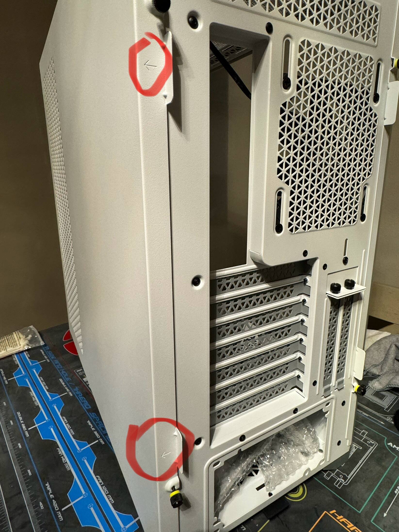 How do I remove the side panel on Corsair 5000D? - Cases and Mods - Linus  Tech Tips