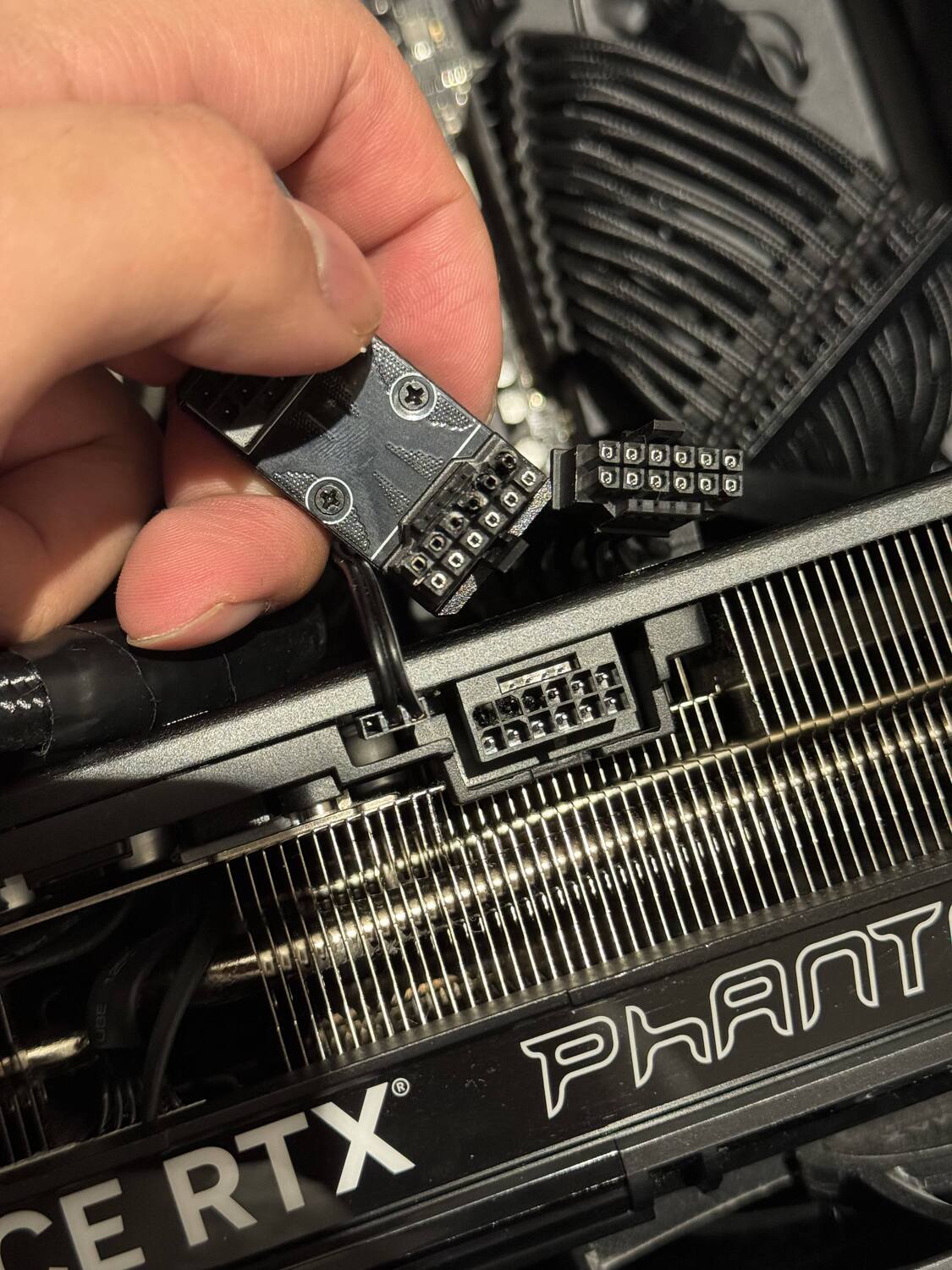 Burned Cablemod 12 pin angled adapter Graphics Cards Linus Tech Tips