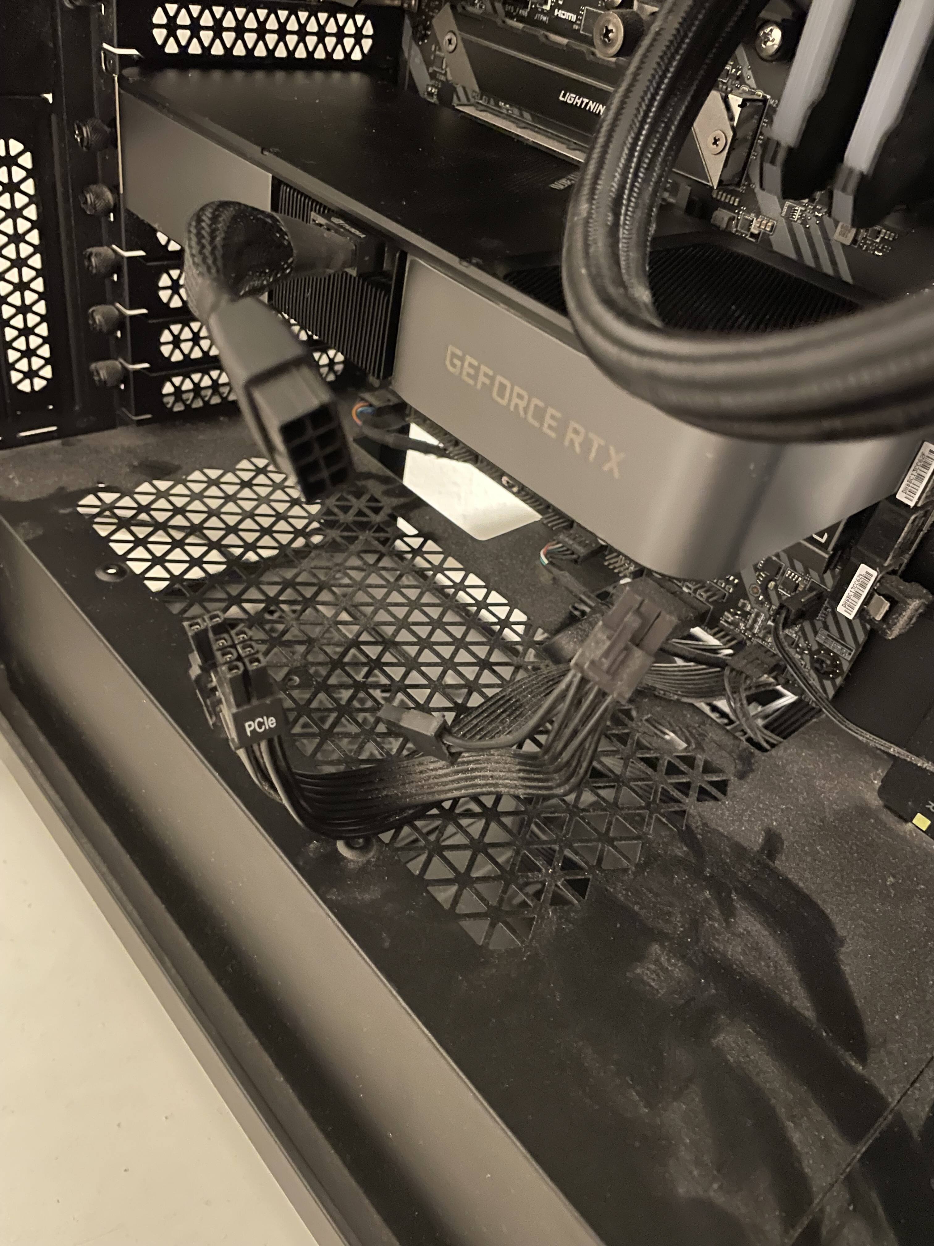 Rtx 3070 fe doesn’t post but fans turn on don’t know what’s wrong ...
